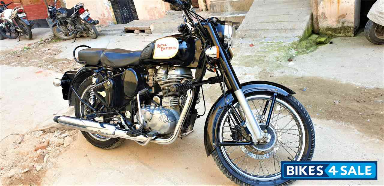 Black Royal Enfield Classic 350 Black Royal Enfield Classic 350