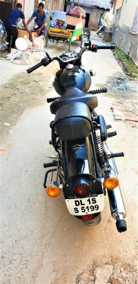Black Royal Enfield Classic 350