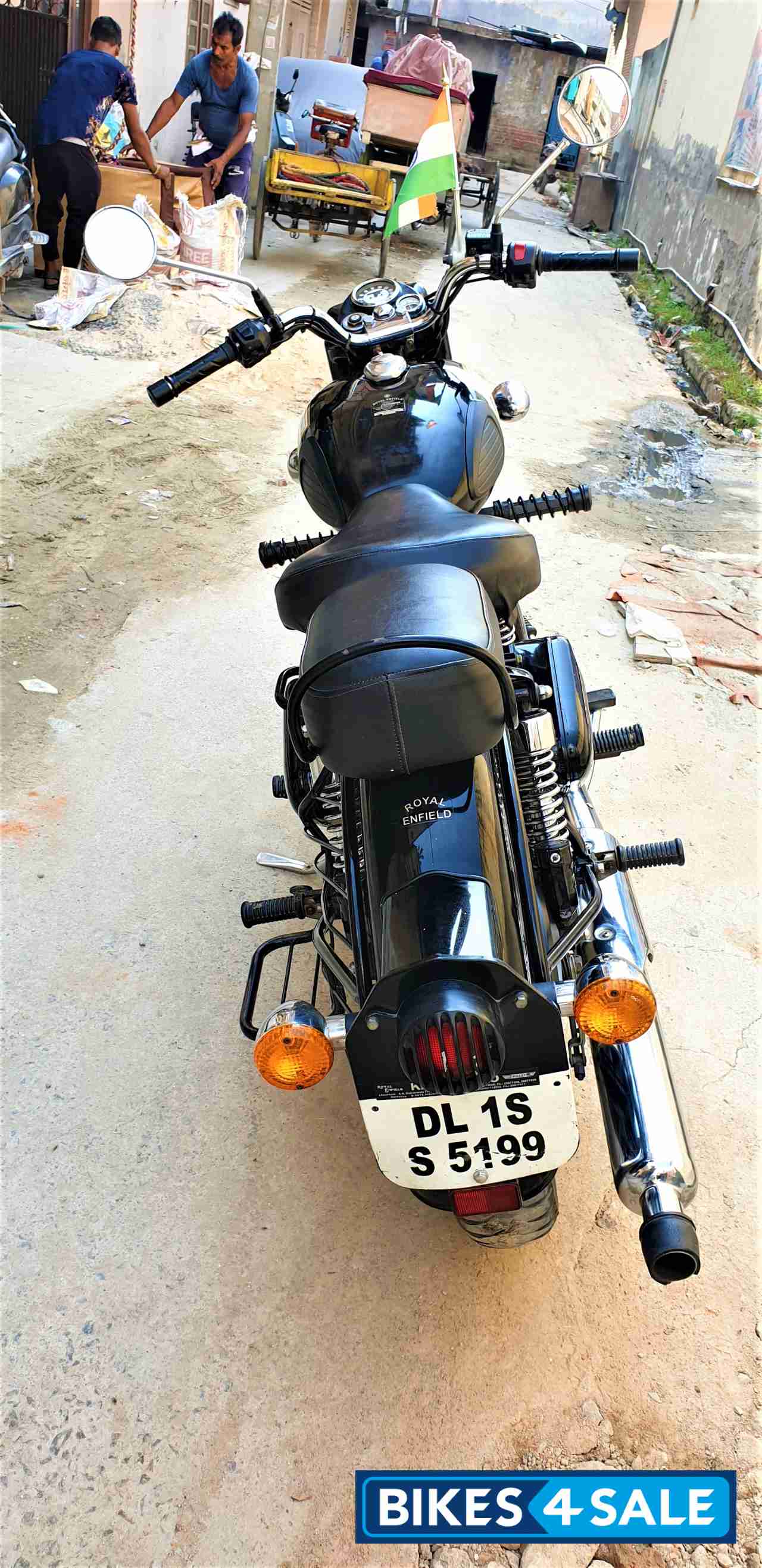 Black Royal Enfield Classic 350 Black Royal Enfield Classic 350
