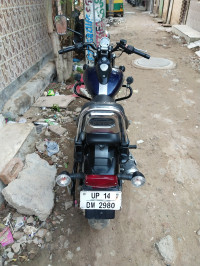 Blue Bajaj Avenger Street 150