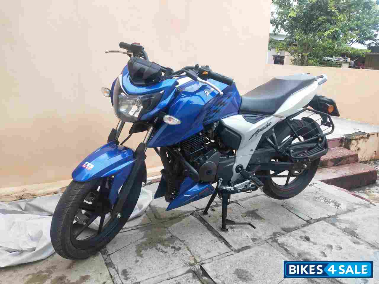 Matte Blue TVS Apache RTR 160 4V