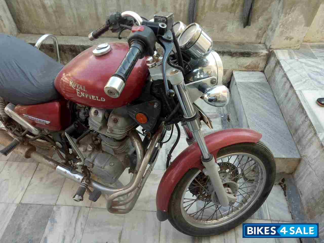 Maroon Royal Enfield Thunderbird TwinSpark 350