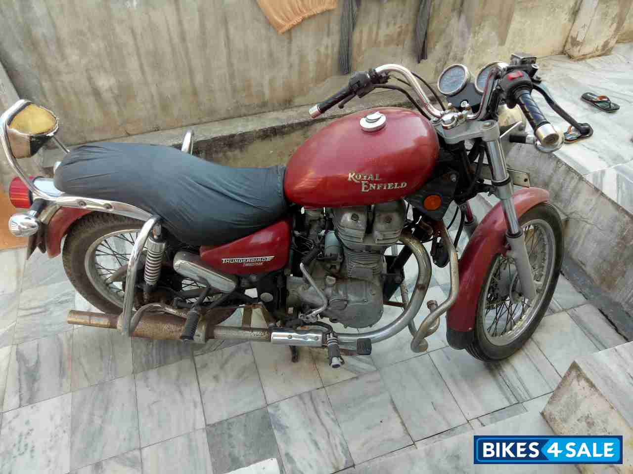 Maroon Royal Enfield Thunderbird TwinSpark 350