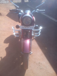 Maroon Royal Enfield Classic 350