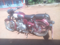 Maroon Royal Enfield Classic 350