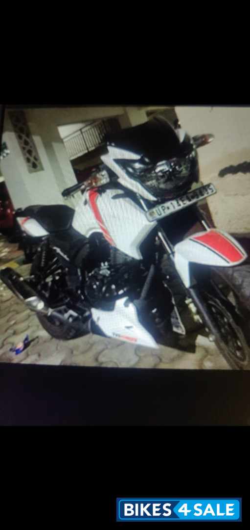 TVS Apache RTR 160 4V