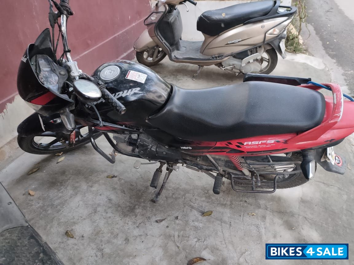 Black/red Hero Glamour 125