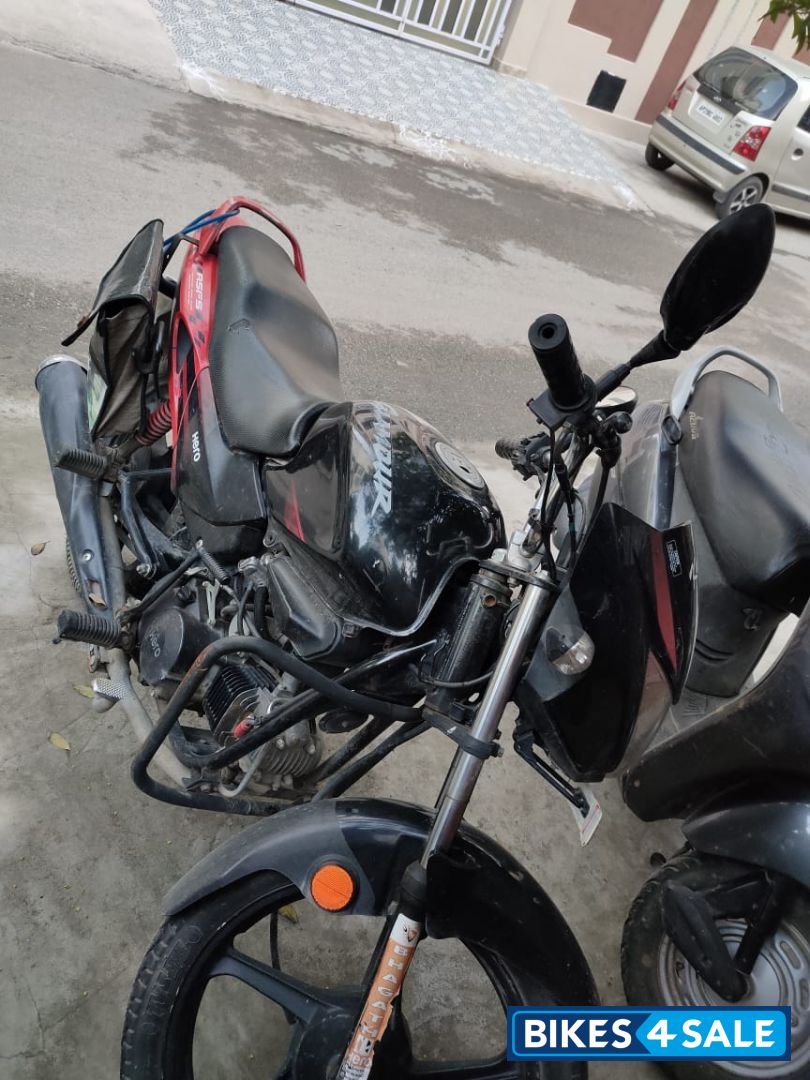 Black/red Hero Glamour 125