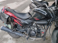 Black/red Hero Glamour 125