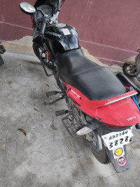 Black/red Hero Glamour 125