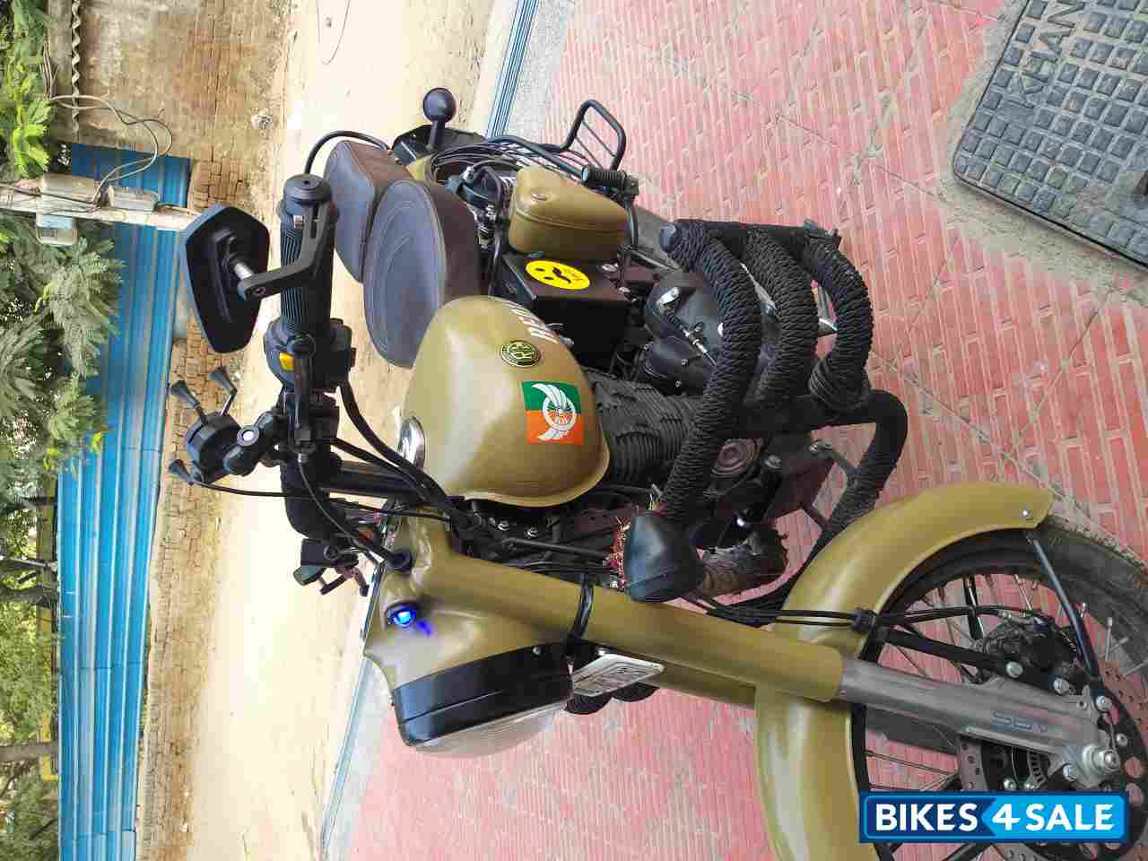 Royal Enfield Classic Signals Stormrider Sand