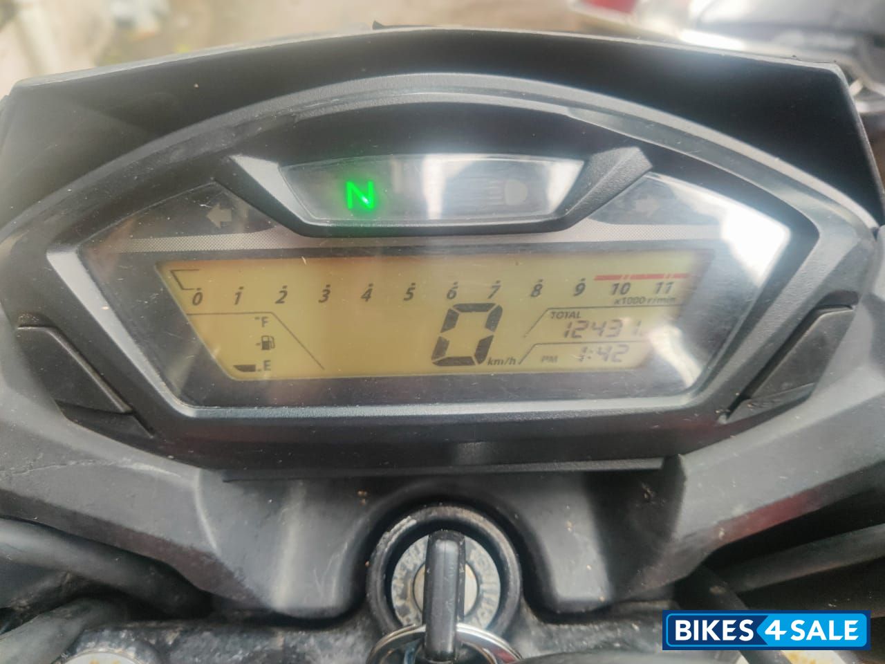 Red Honda CB Hornet 160R