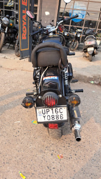 Black Royal Enfield Classic Stealth Black