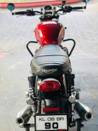 Red Triumph Street Twin