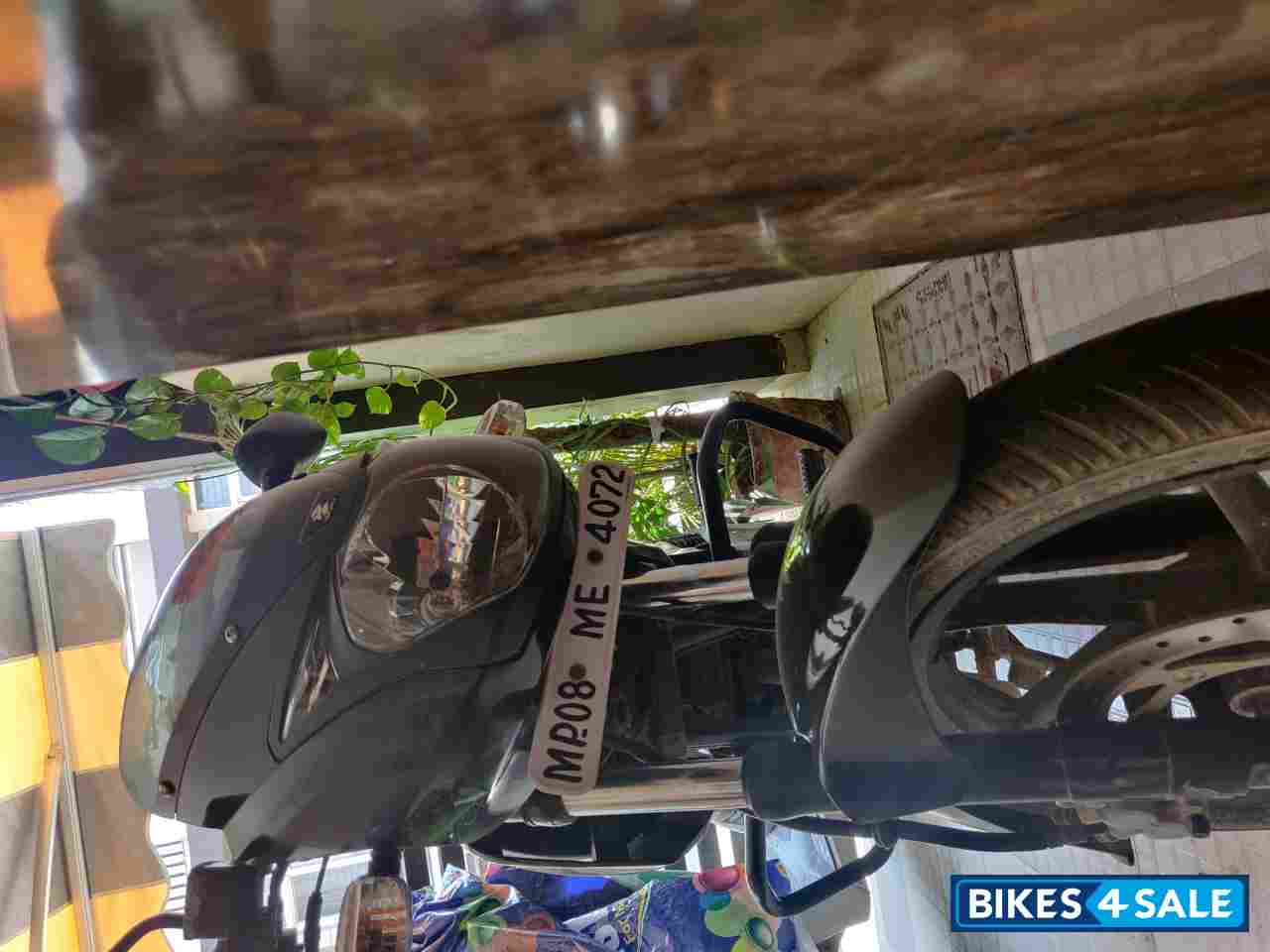 Black Bajaj Pulsar 180 DTSi