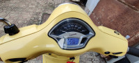 Yellow Vespa VXL 125 BS6