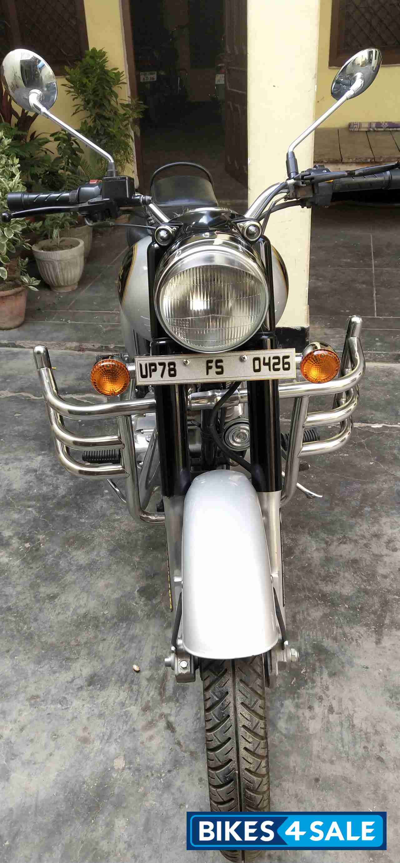 Royal Enfield Classic 350 Royal Enfield Classic 350