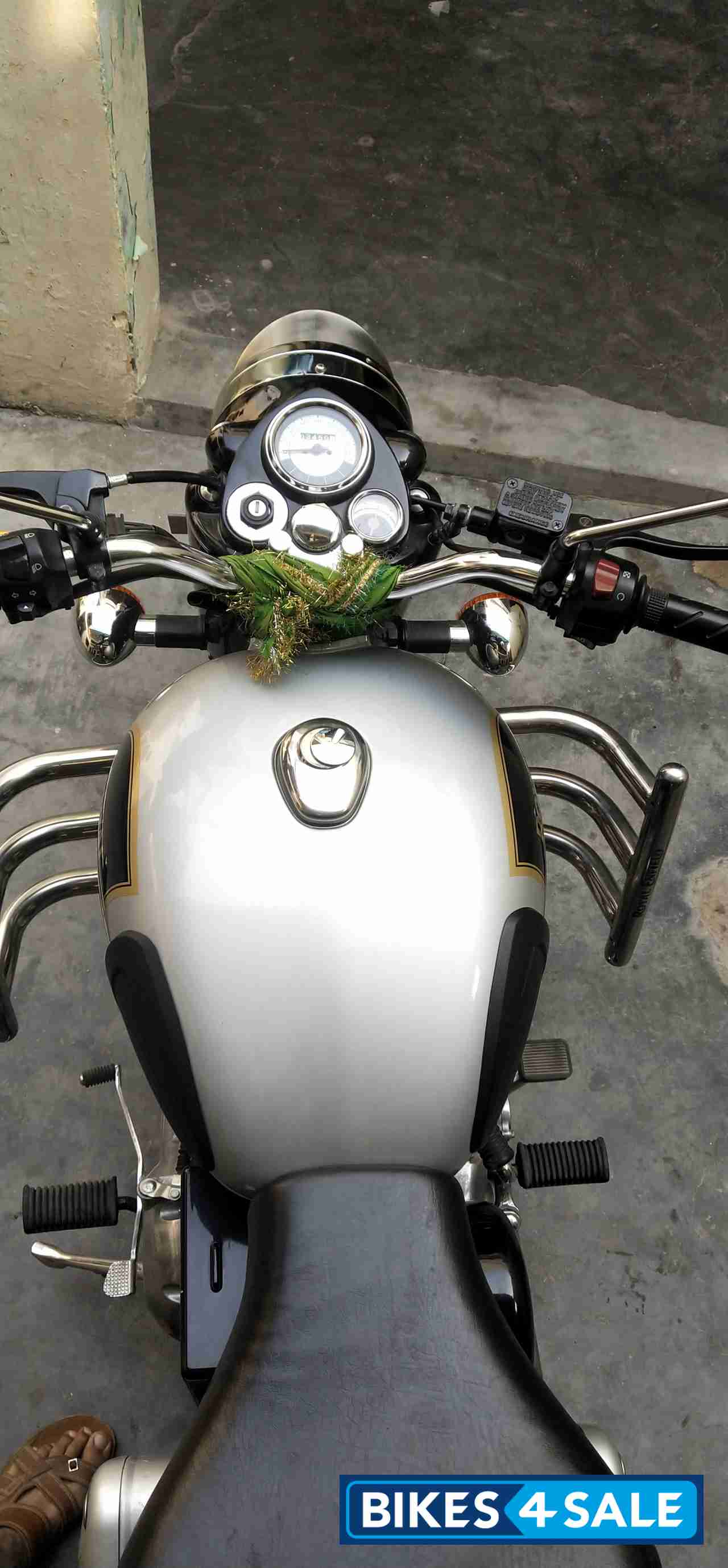 Royal Enfield Classic 350 Royal Enfield Classic 350