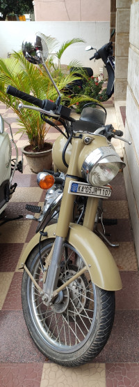 Royal Enfield Classic Desert Storm