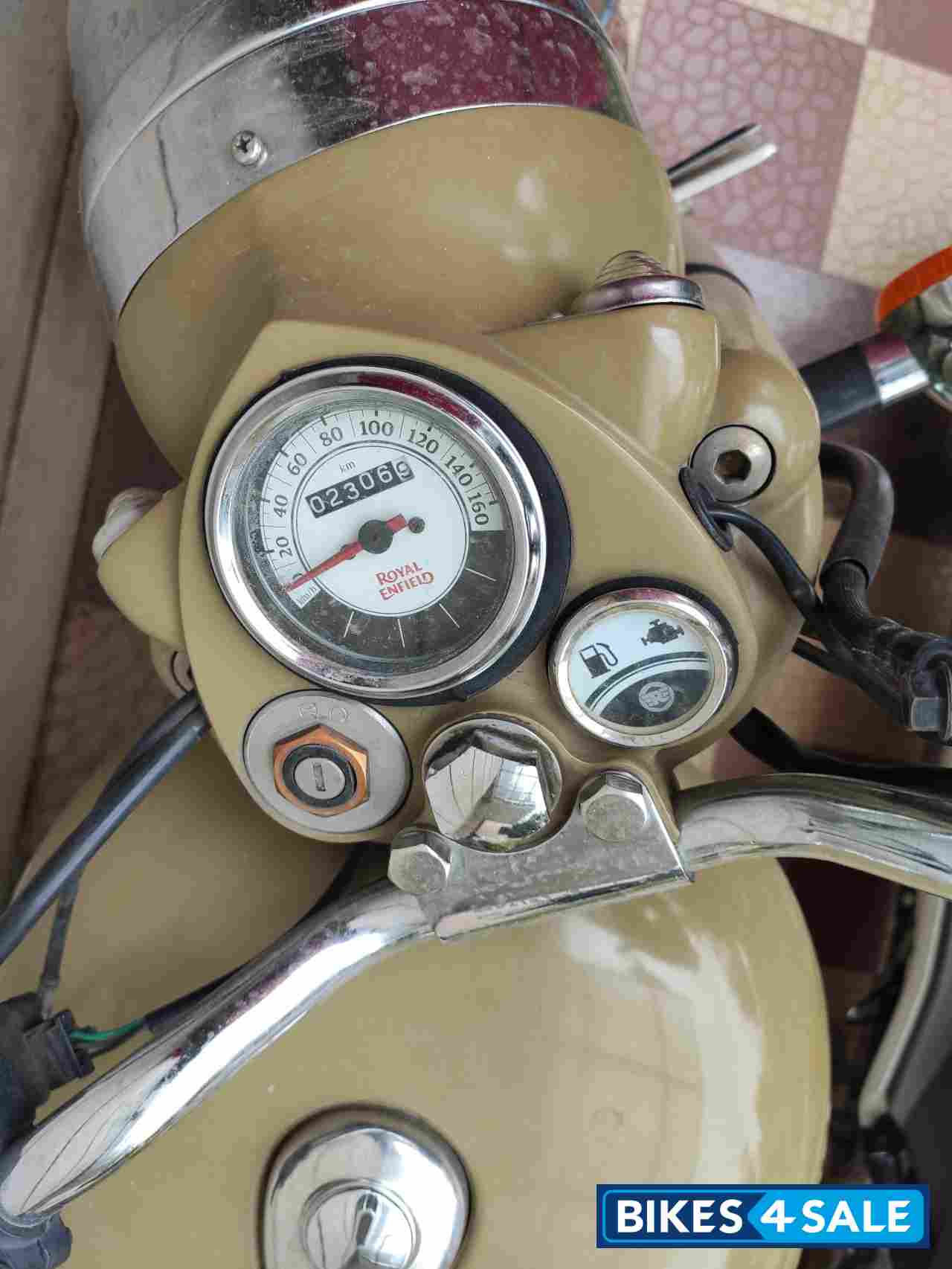 Royal Enfield Classic Desert Storm