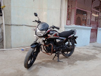 Black Honda CB Shine