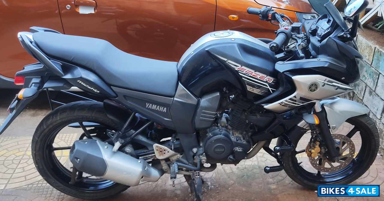 Black Yamaha Fazer