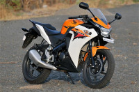 Honda CBR 150R 2014 Model