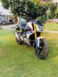 BMW G 310 R