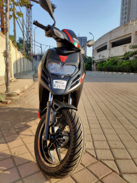 Carbon Black Aprilia SR