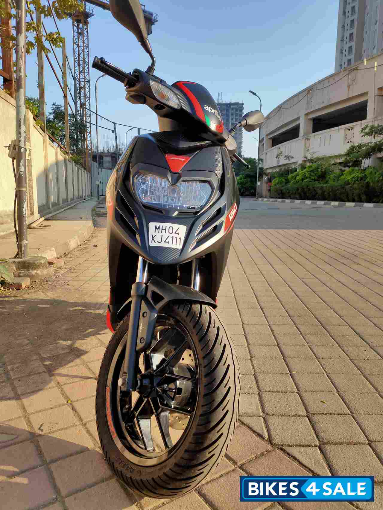 Carbon Black Aprilia SR