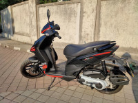 Carbon Black Aprilia SR