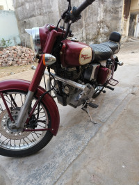 Royal Enfield Classic 350