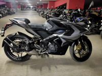 Black Bajaj Pulsar RS 200 ABS