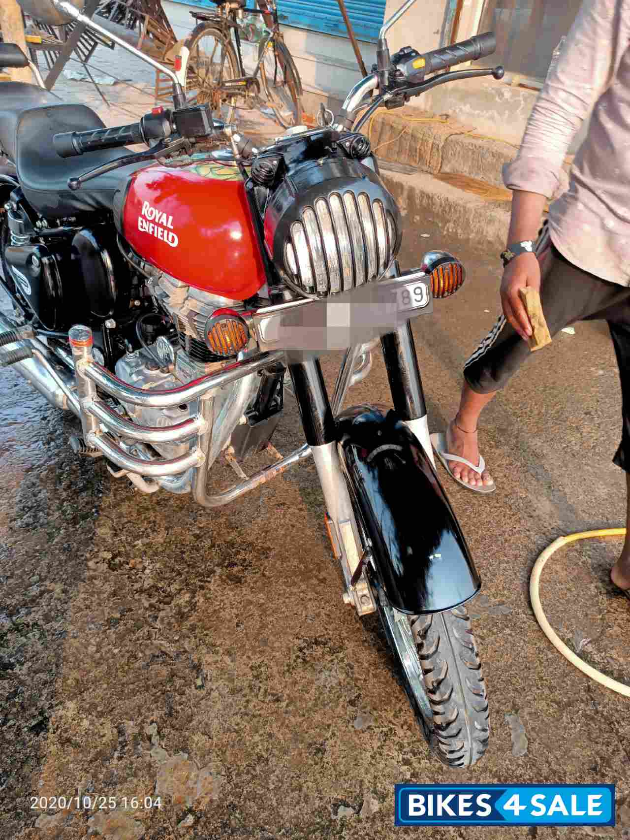 Royal Enfield Classic 350 Redditch Blue