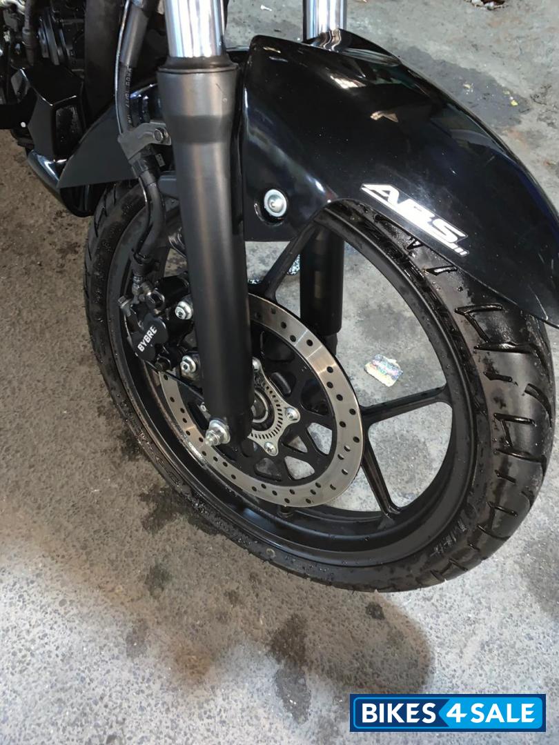 Black Suzuki Intruder 150 FI