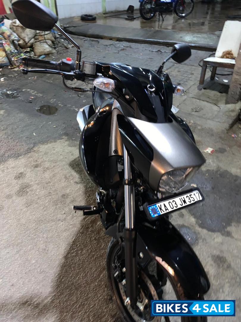 Black Suzuki Intruder 150 FI