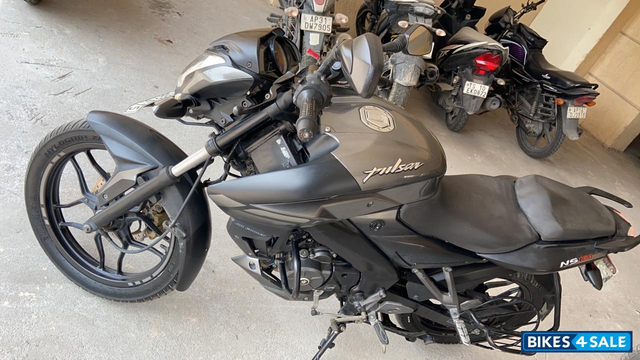 Grey Bajaj Pulsar NS 160 Grey Bajaj Pulsar NS 160