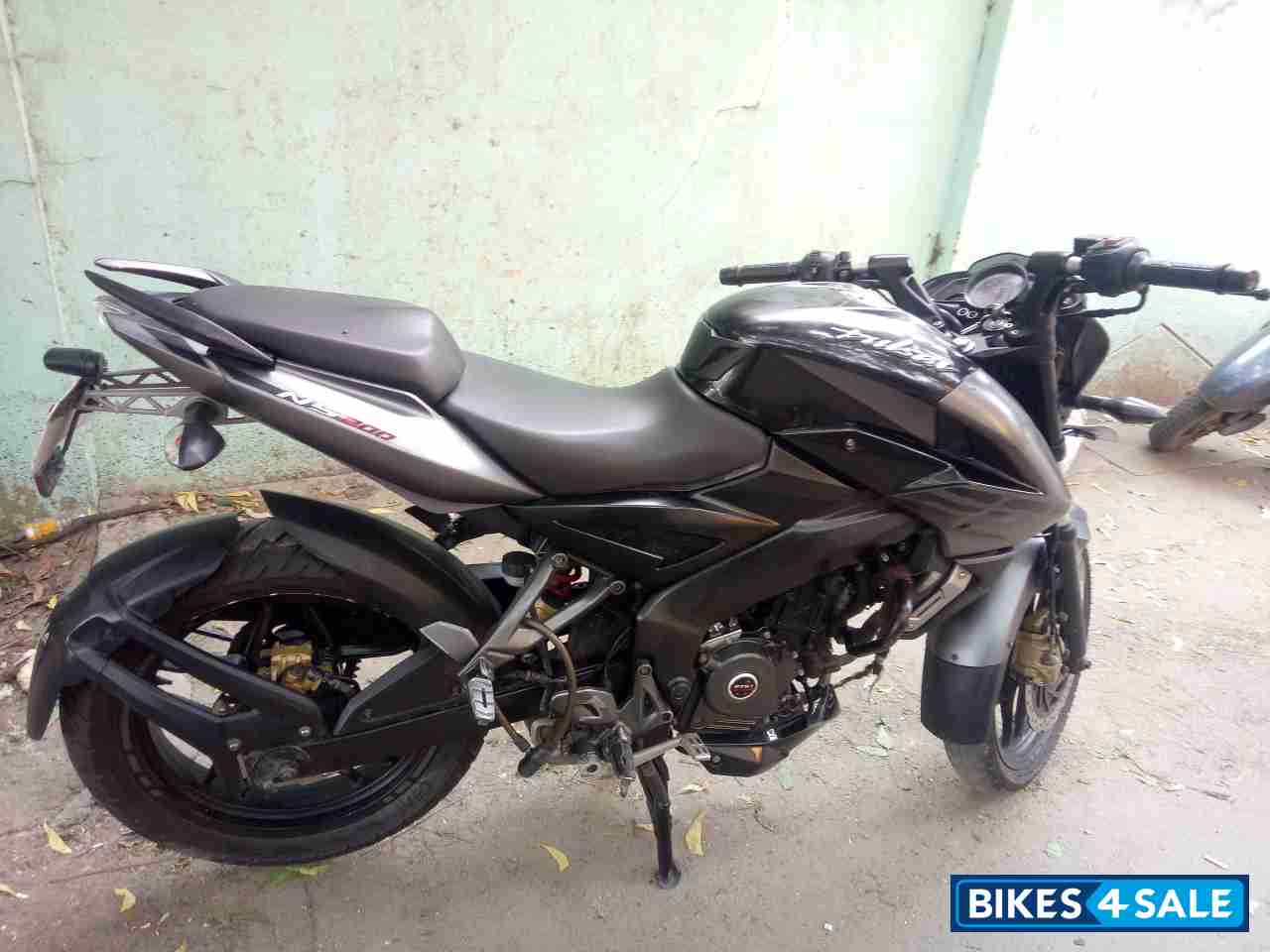 Bajaj Pulsar 200 NS ABS