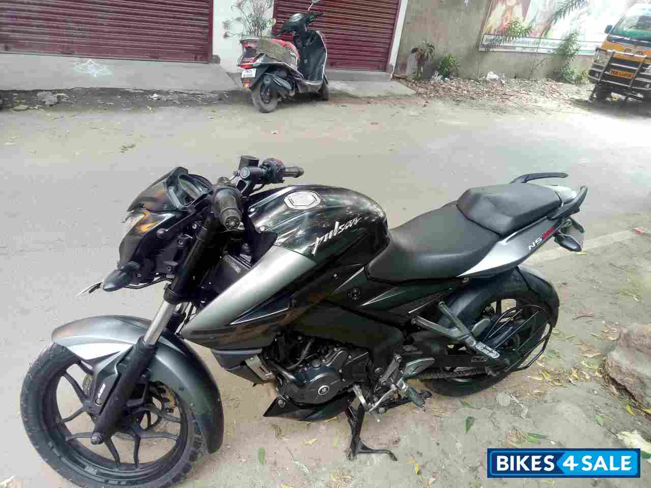 Bajaj Pulsar 200 NS ABS