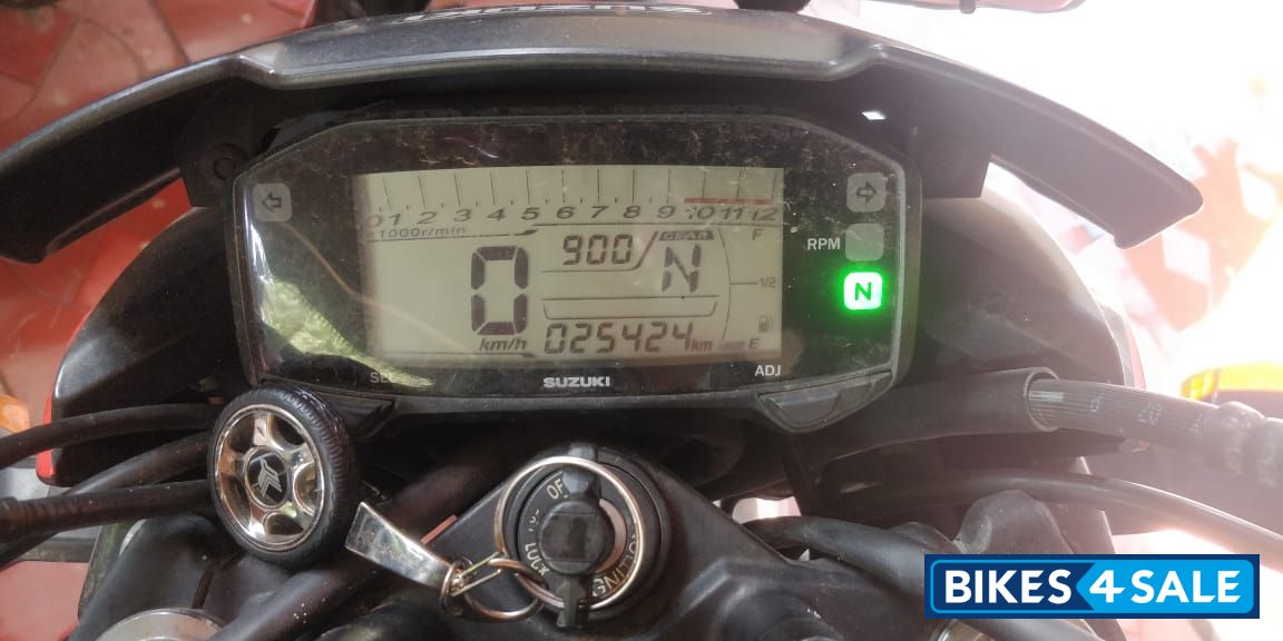 Black Suzuki Gixxer 150