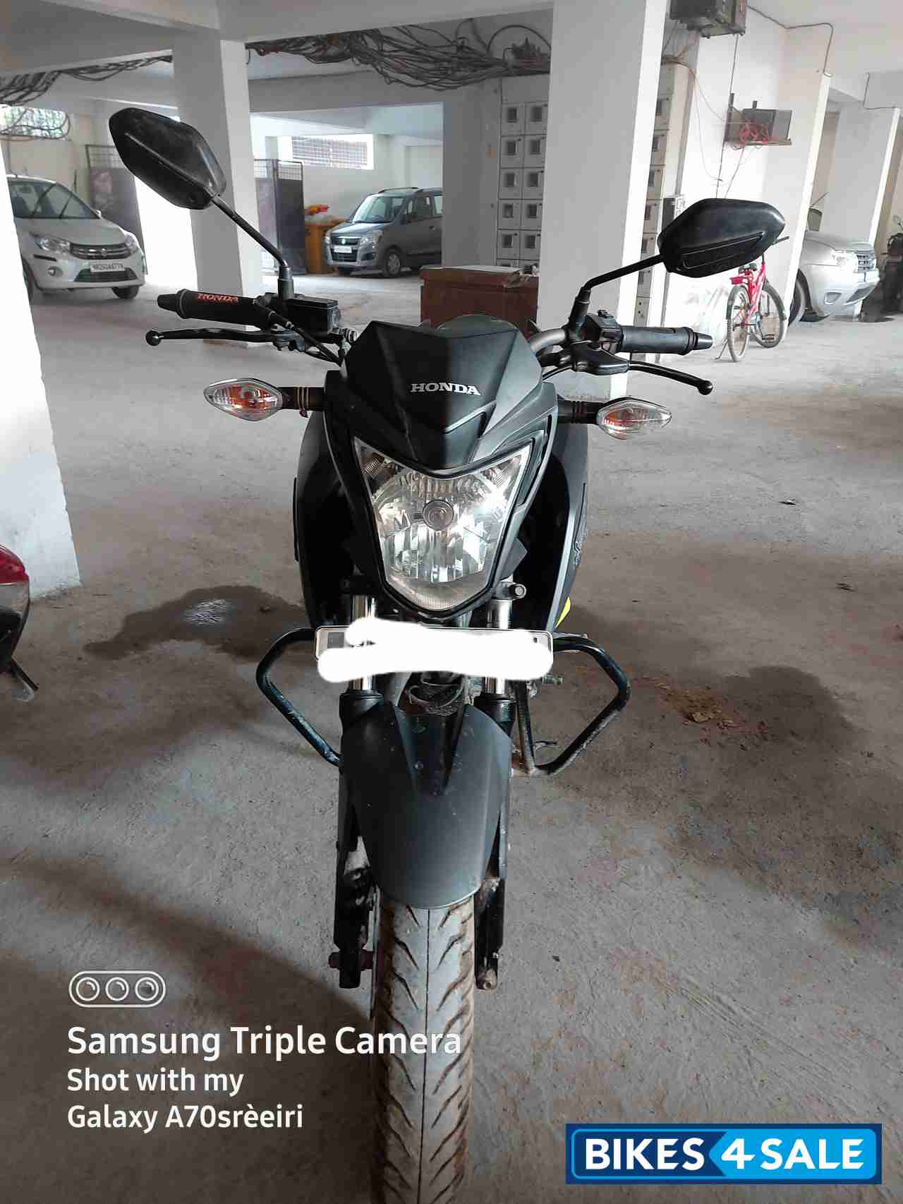 Black With Green Strips Honda CB Hornet 160R