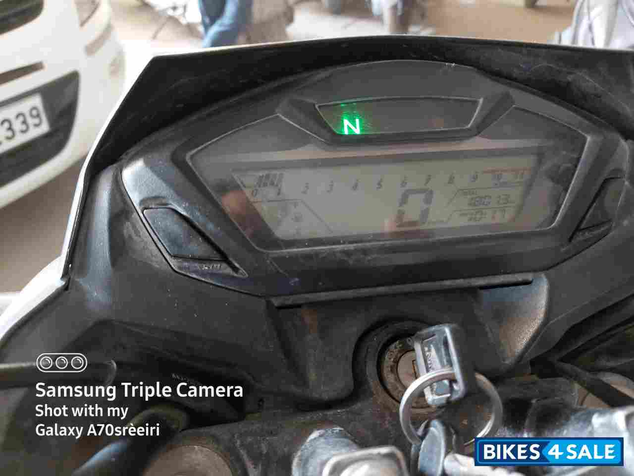 Black With Green Strips Honda CB Hornet 160R Black With Green Strips Honda CB Hornet 160R