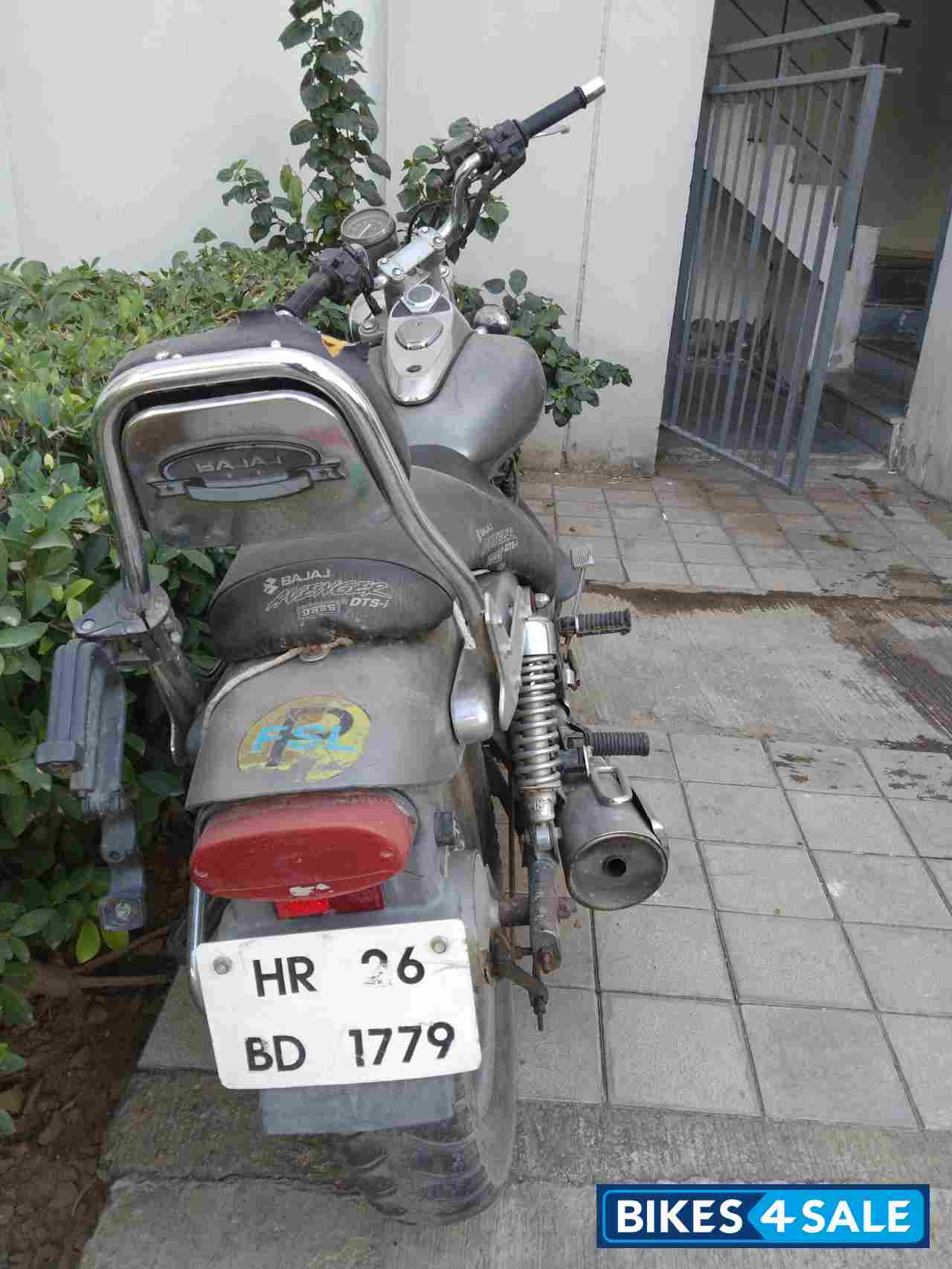 Bajaj Avenger 220 DTS-i Bajaj Avenger 220 DTS-i