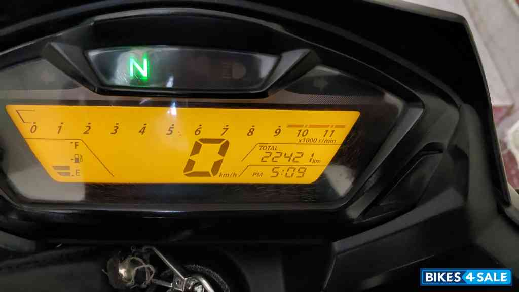 Matt Striking Green Honda CB Hornet 160R