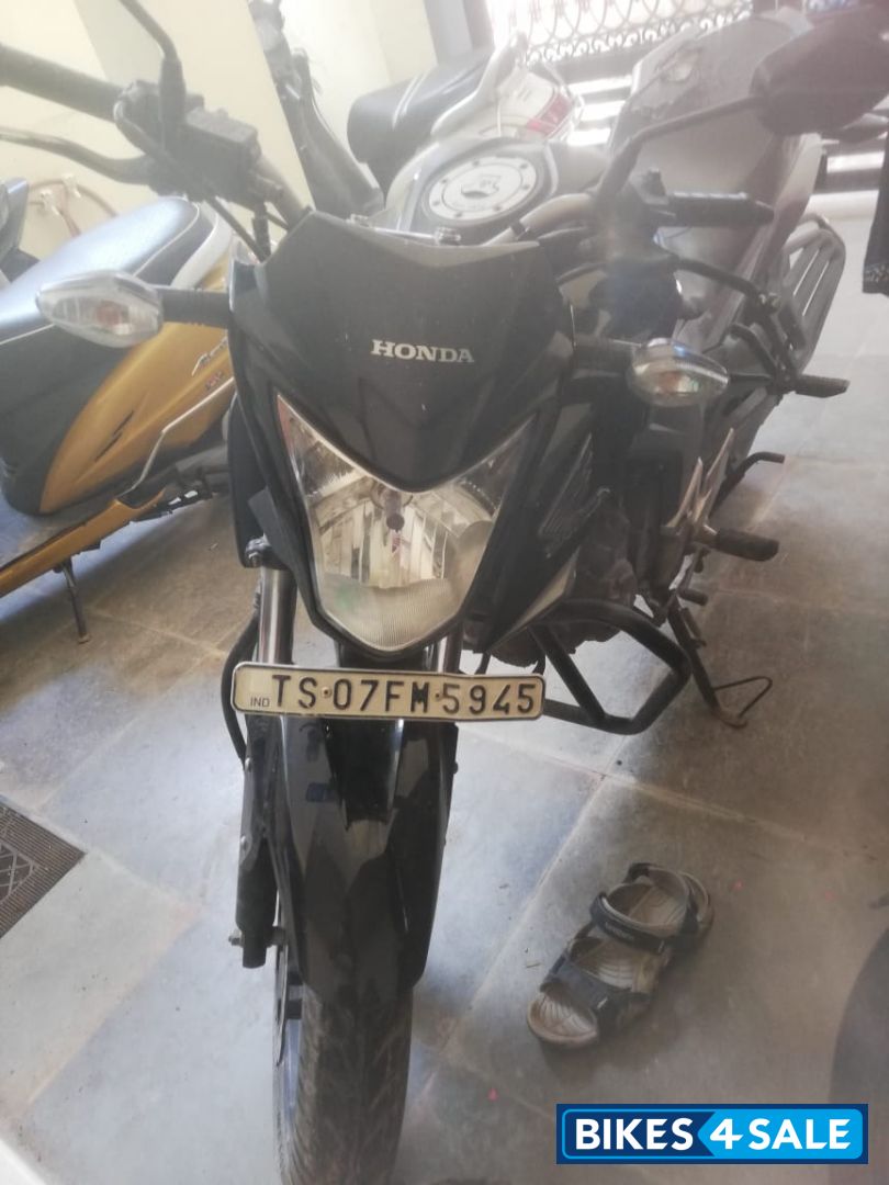 Honda CB Hornet 160R