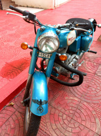 Green Royal Enfield Bullet 500