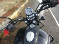 Black Bajaj Avenger Street 220
