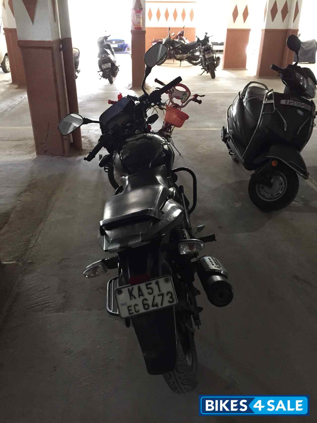 Black Bajaj Pulsar 150 DTSi