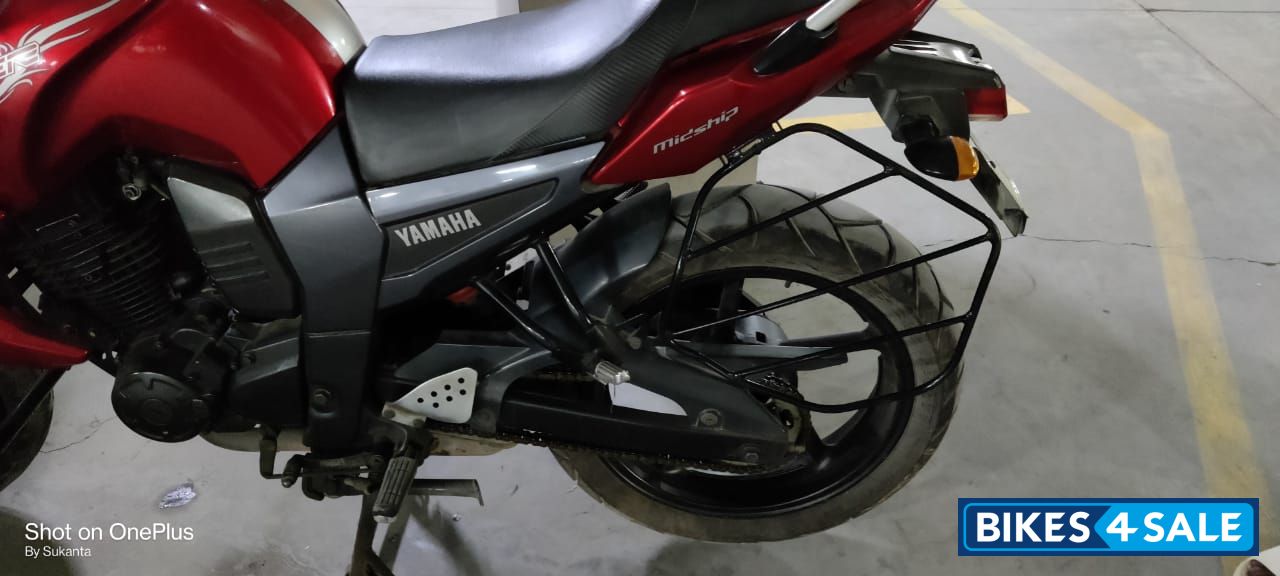 Red Yamaha Fazer