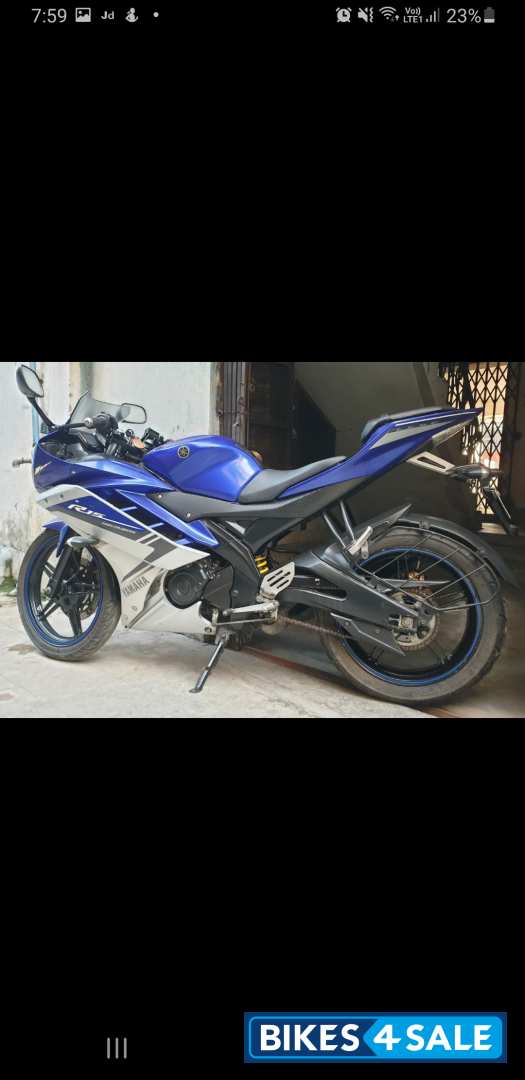 Yamaha YZF R15 V2